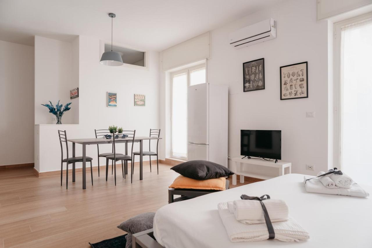 Brombeis Aurea By Casanapoletana - Town Center Apartment Naples Exterior photo