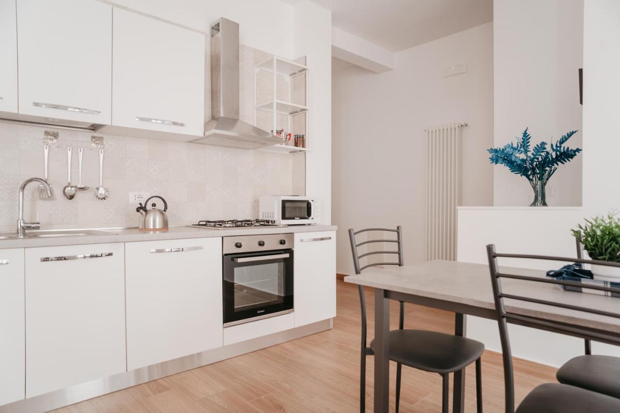Brombeis Aurea By Casanapoletana - Town Center Apartment Naples Exterior photo
